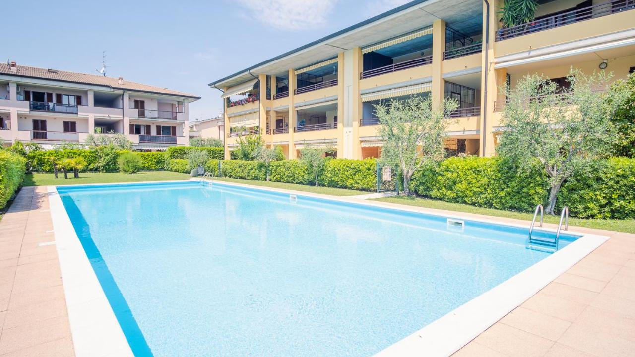 Colombare Suite - Italian Homing 西尔米奥奈 外观 照片